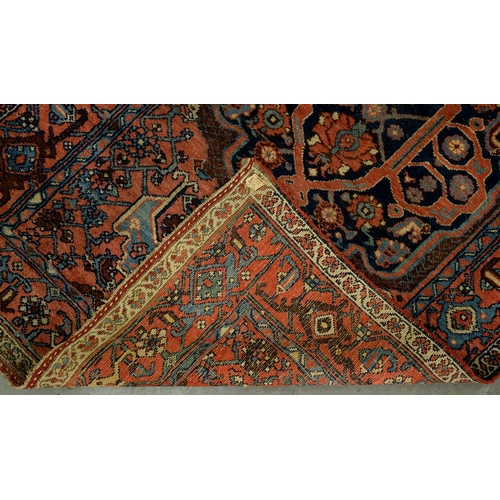 1048 - A Bidjar rug, second quarter 20th c, 106 x 193cm