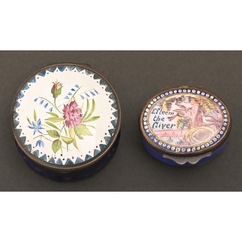 353 - A French oval enamel box, late 19th c, the lid painted with a bird and inscribed Esteem the Giver, 3... 