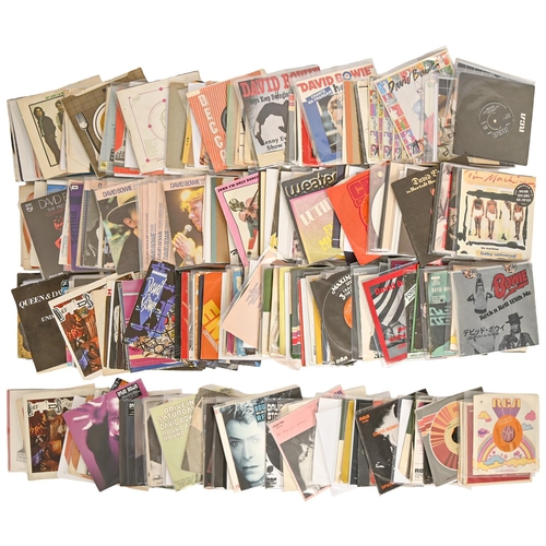 592 - David Bowie. A collection of several hundred 7