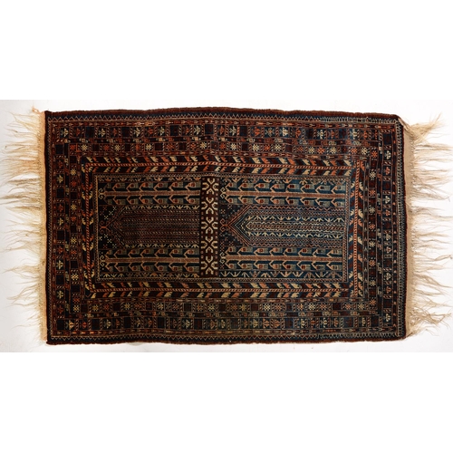 891 - An antique prayer rug, 98 x 146cm