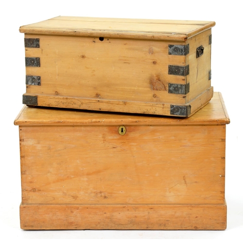 914 - Two waxed pine chests, early 20th c, 88cm l and shorter