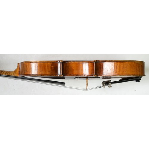 444 - A French violin, Francois Fent Paris, late 18th c, length of back 35.8cm, printed trade label, two v... 