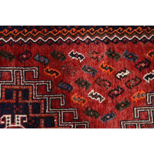 1172 - A Persian medallion rug, 20th c, 246 x 163cm