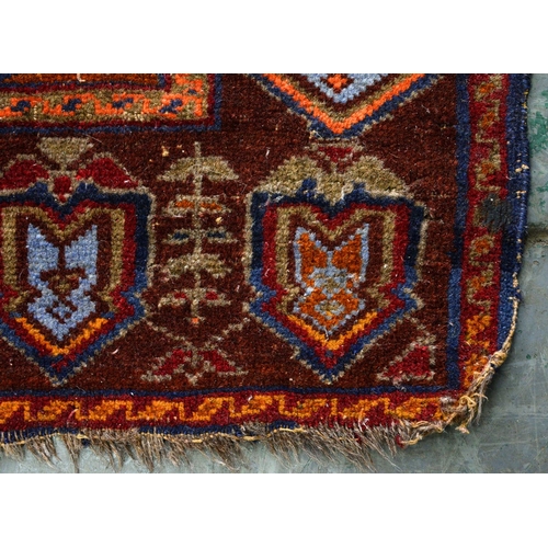 1173 - A Persian medallion rug, 20th c, 152 x 116cm, a 'minaret' rug, 138 x 82cm, (2)