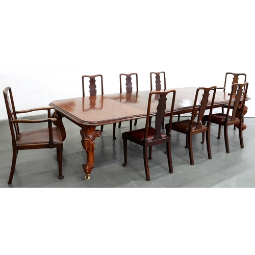 1264 - A Victorian mahogany extending dining table, c. 1860, rounded rectangular top, two additional leaves... 