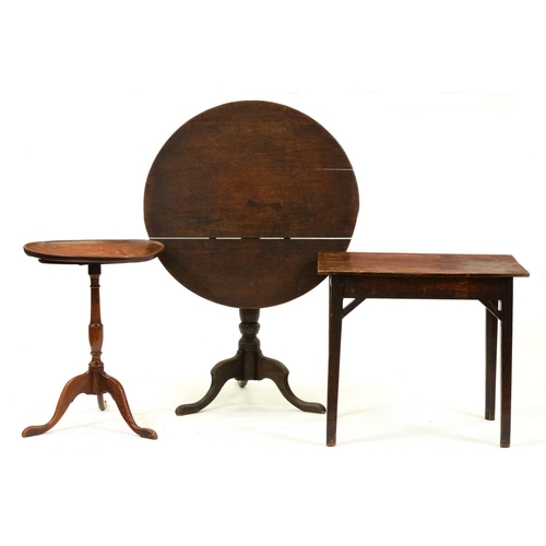 1272 - A George III elm tripod table, 68cm h; 51cm diam, a larger oak tripod table and an oak side table (3... 