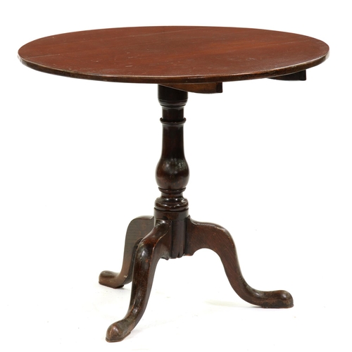 1277 - A George III oak tripod table, 71cm h; 82cm diam