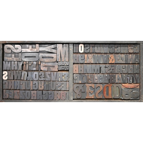 1327 - British Letterpress Printing. A case of wood type and plastic faced wood type, (woodletter) first ha... 