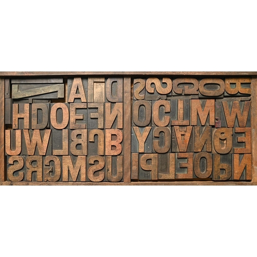 1348 - British Letterpress Printing. A case of wood type, (woodletter) first half 20th c, including 'A' wit... 