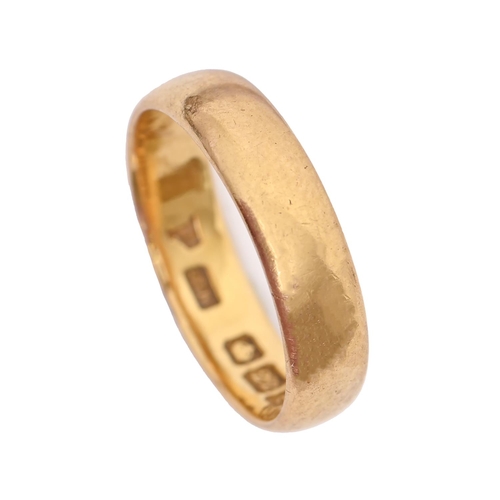 263 - A 22ct gold wedding ring, Birmingham 1918, 5.7g, size N