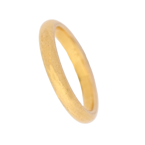 270 - A 22ct gold ring, Birmingham, date letter obscured, 5g, size K