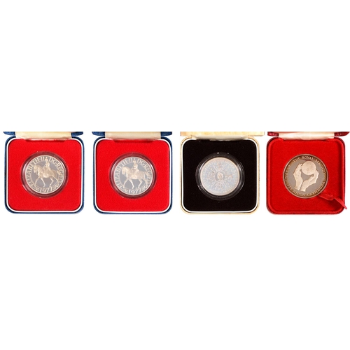 550 - Silver coins. Proof commemorative crowns 1977 and 1980 and Royal Maundy (Ripon Cathedral) commemorat... 