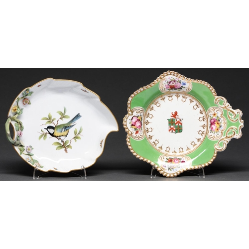 596 - A Chamberlain's Worcester armorial dessert dish, c1825-30, of shell shape, the green border painted ... 