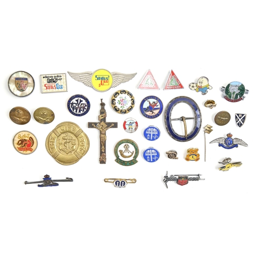 832 - Miscellaneous enamelled and other metal badges, first half 20th c, including Butlins Skegness, life ... 