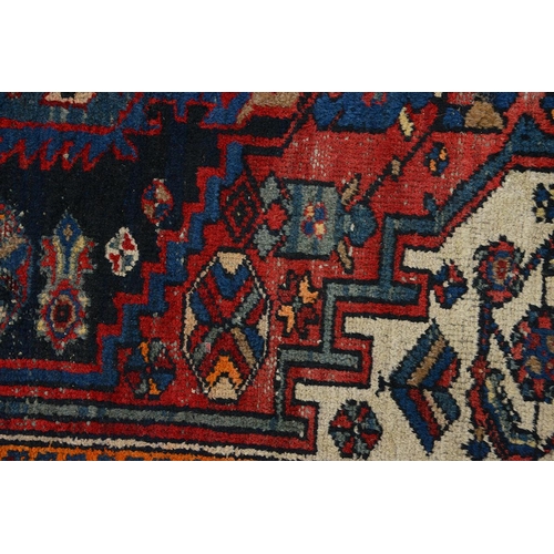 571 - A rug, 204 x 129cm