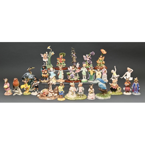 62 - Miscellaneous Royal Doulton, Royal Worcester and other pottery and porcelain figures and animals, et... 