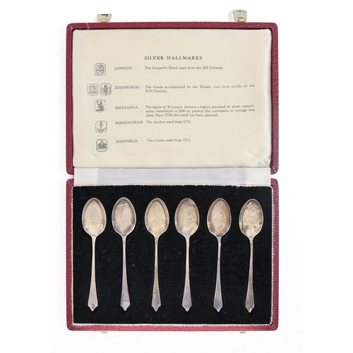 251 - A set of six Elizabeth II silver coffee spoons, Sterling and Britannia Standard, Dog Nose pattern, b... 