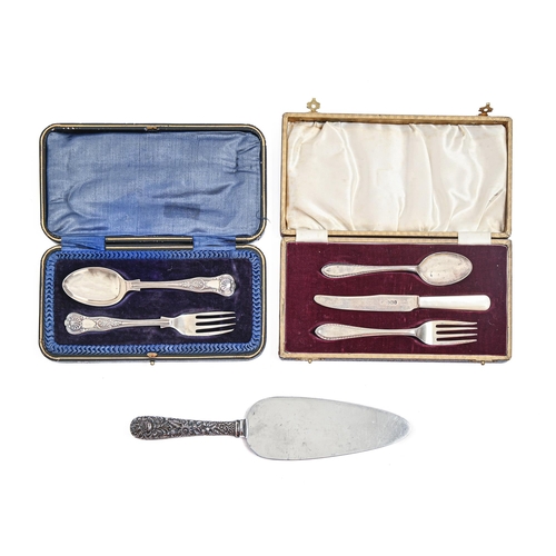 255 - A George V silver child’s spoon and fork, King’s pattern, by Joseph Rodgers & Sons, Sheffield 19... 