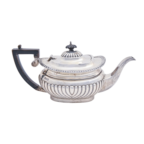 349 - A George V silver teapot with gadrooned rim,  14cm h, by C S Harris & Sons Ltd, London 1917, 21o... 