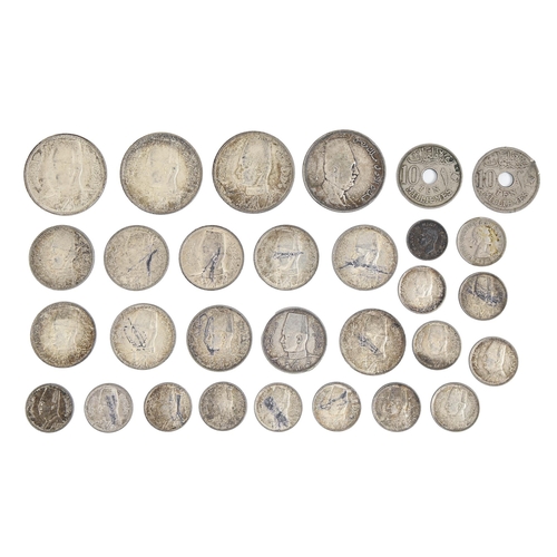 410 - Silver coins. Egypt Fuad and Faruk selection to 5 Qirsh, etc, 174g