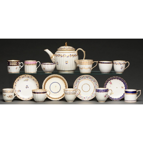 602 - Miscellaneous Derby teaware, c1790-1820, including tea bowls and coffee cans, and a teapot and cover... 