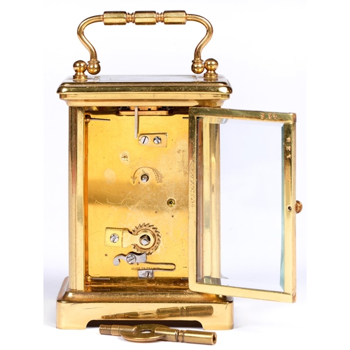 762 - A French brass carriage timepiece, 20th c, 11.5cm h excluding handle