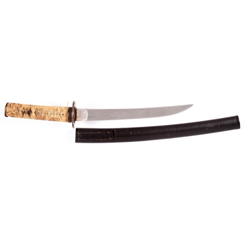 996 - A Tanto in Koshirae

Sugata Hira-Zukuri Iori-mune with shallow saki-zori
Nagasa:. 26.5cm
Motohaba: 2... 