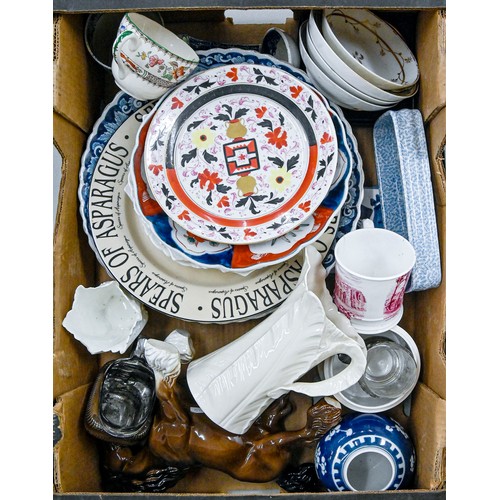 1469 - Miscellaneous ceramics, including Imari plate, blue and white Chinese jar, Worcester leaf moulded ju... 