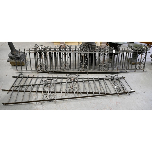 1374 - A set of Edwardian wrought iron garden railings, in seven sections, 64cm h, lengths approx. 180cm, 2... 