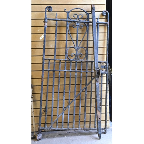 1395 - A  Edwardian wrought iron  garden gate,  146cm h, 78cm lOn suite with lots 1374 and 1390... 