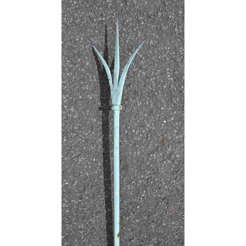 1398 - A Victorian copper lightening conductor, with three fork head, approx 600cm