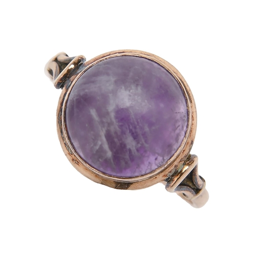 230 - An amethyst cabochon ring, in gold marked 14k, 3.5g, size R