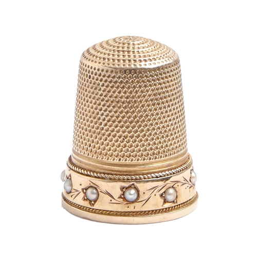 264 - A gold thimble, 19th c, set with split pearls, 21mm, unmarked, 5.8g