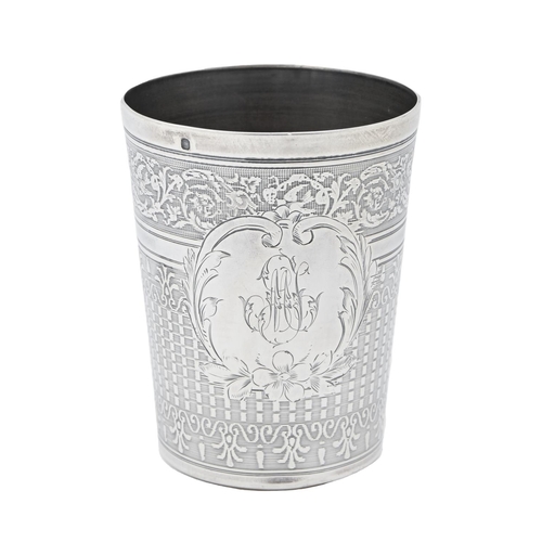 329 - A French silver beaker, late 19th c, engine turned and stamped with birds and foliage, 85mm h, maker... 