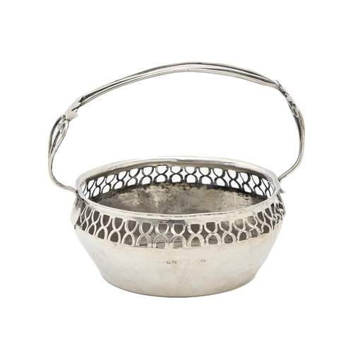 332 - An Art Nouveau pierced silver sugar bowl, with wirework handle, 10.5cm h, marks rubbed, London 1900,... 