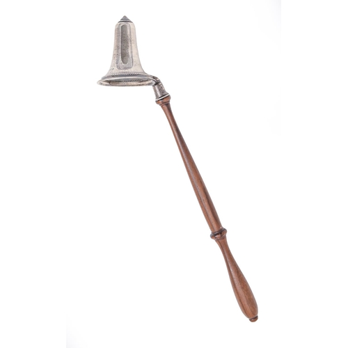 510 - An Elizabeth II silver candle snuffer, with turned walnut handle, 29cm l, by W I Broadway & Co, ... 