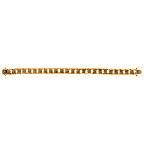 71 - A 9ct gold flat curb bracelet, 21.5cm l, import marked London 1970, 61g