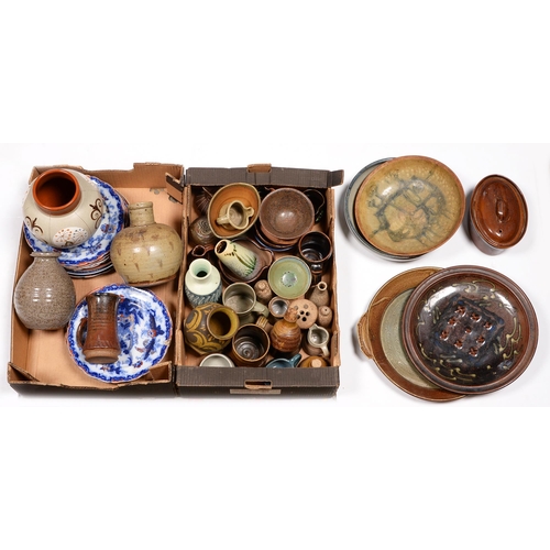 795 - Miscellaneous ceramics, including a Denby Glyn Colledge vase, studio pottery and stoneware, etc... 