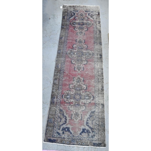 1155 - Miscellaneous rugs