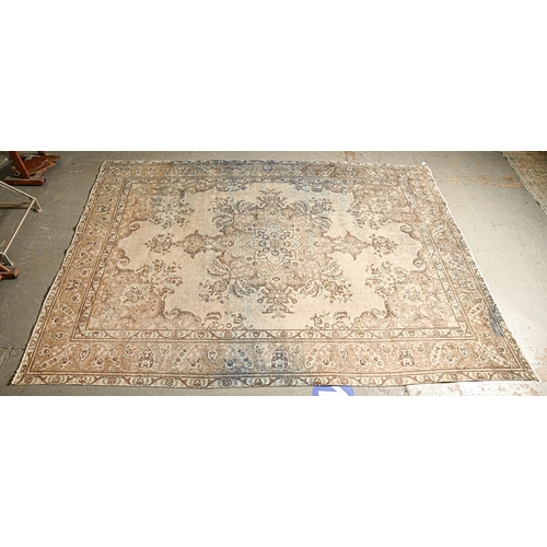 1157 - A rug, 290 x 390cm