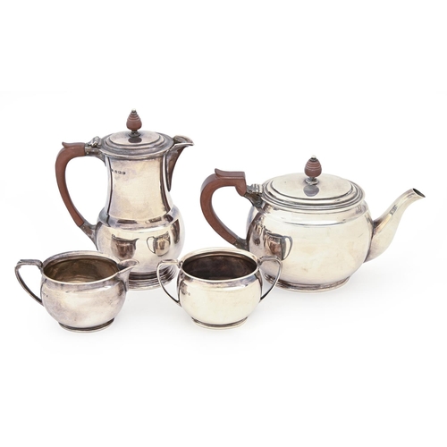 410 - An Elizabeth II four-piece silver tea service, lidded jug 21cm h, by Roberts & Belk Ltd, Sheffie... 