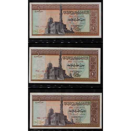 493 - Egypt, Pound Notes, National Bank, 1942 Fine, 1943 EF+, 1944 F-VF, 1945 Fine, 1951 g-vg; Central Ban... 