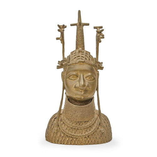 816 - A Benin bronze Oba head, mid 20th c,  32cm h