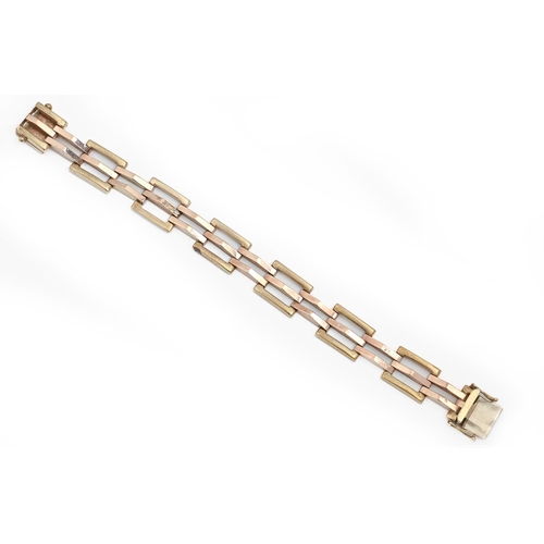 82 - A gold bracelet, 18.5cm l, marked 9ct, 20.7g