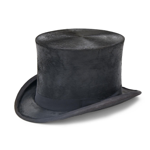 824 - A top hat, early 20th c, aperture 17.5 x 20.5cm, in velvet lined leather hat bucket with a number of... 