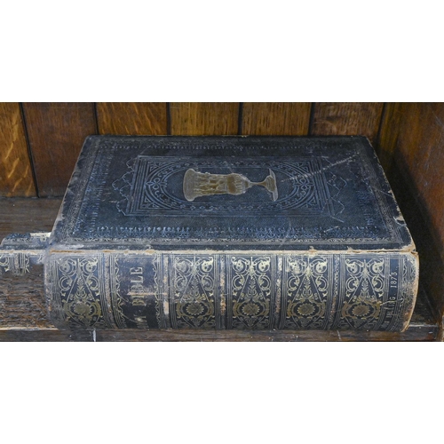 983A - Bible. Henry (Rev. Matthew), The Family Devotional Bible, [...] Illustrated with Steel Engravings,&n... 