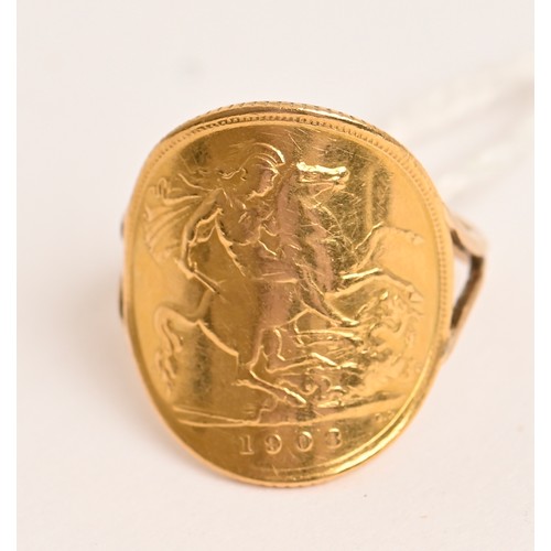 172 - Gold coin. Half sovereign 1908, adapted as a finger ring, gold hoop, 4.7g, size J