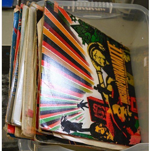 1405 - Vintage vinyl records. A used DJ collection, reggae and dancehall, including some DJ promo copies, o... 