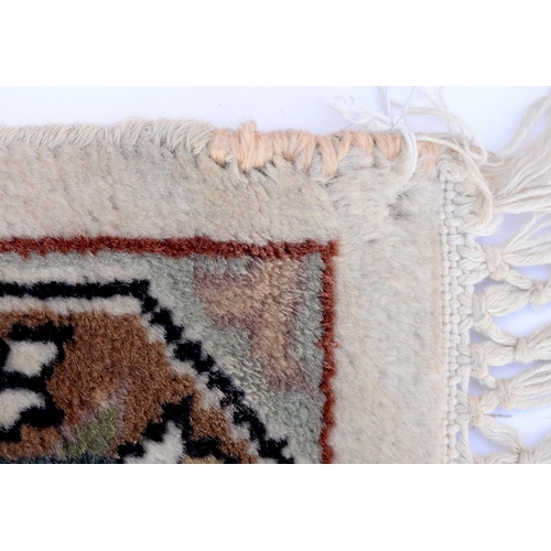 1132 - An Indian saf rug,  184 x 62cm
