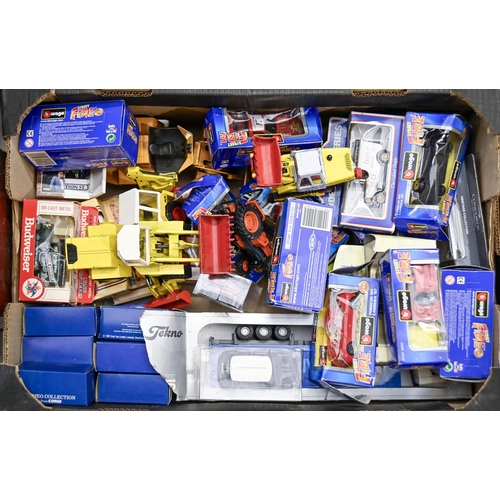 1442 - A quantity of Bburago cars and die-cast models, various, etc